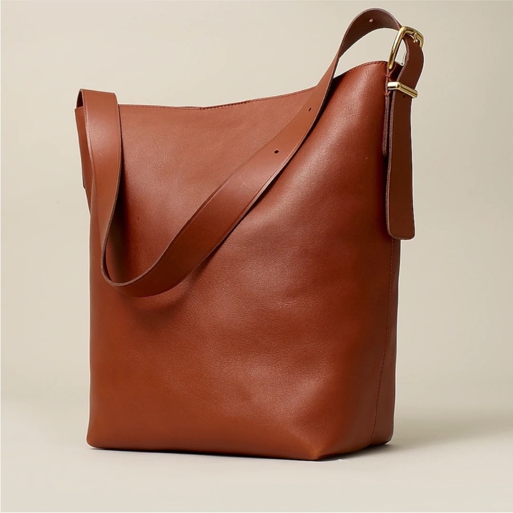 Madewell The Essential Bucket Tote